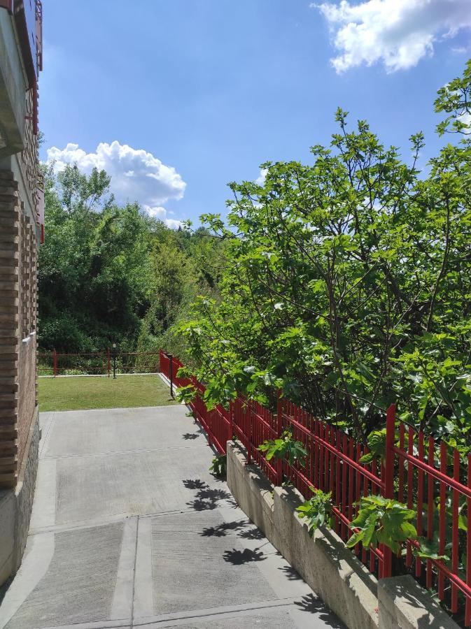Oasi Del Monferrato - Appartamento Rosso Mombercelli Exterior photo